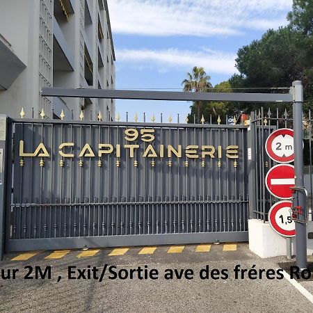 Grand Studio Neuf Face Port Et Plage, Parking Prive Golfe-Juan Bagian luar foto