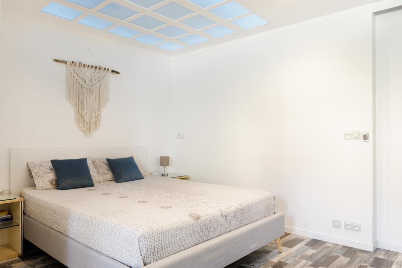 Grand Studio Neuf Face Port Et Plage, Parking Prive Golfe-Juan Bagian luar foto