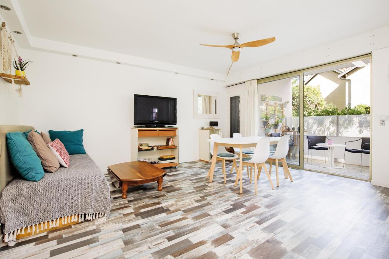 Grand Studio Neuf Face Port Et Plage, Parking Prive Golfe-Juan Bagian luar foto
